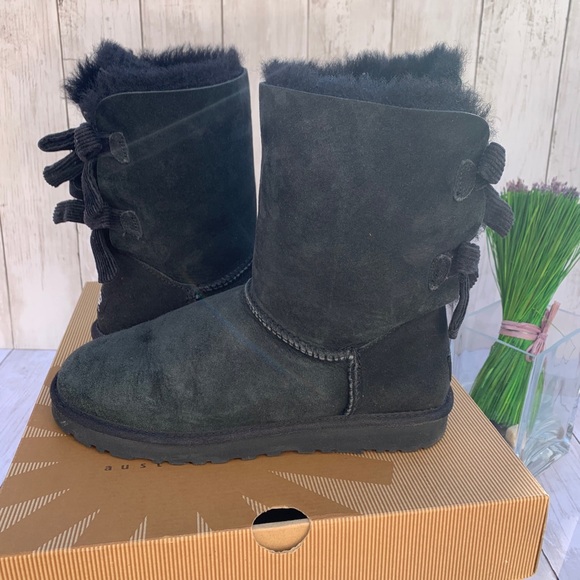 UGG CORDUROY BAILEY BOW BOOTS - Picture 2 of 7